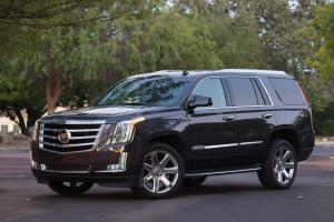 Cadillac Escalade 4WD Luxury 2015 года